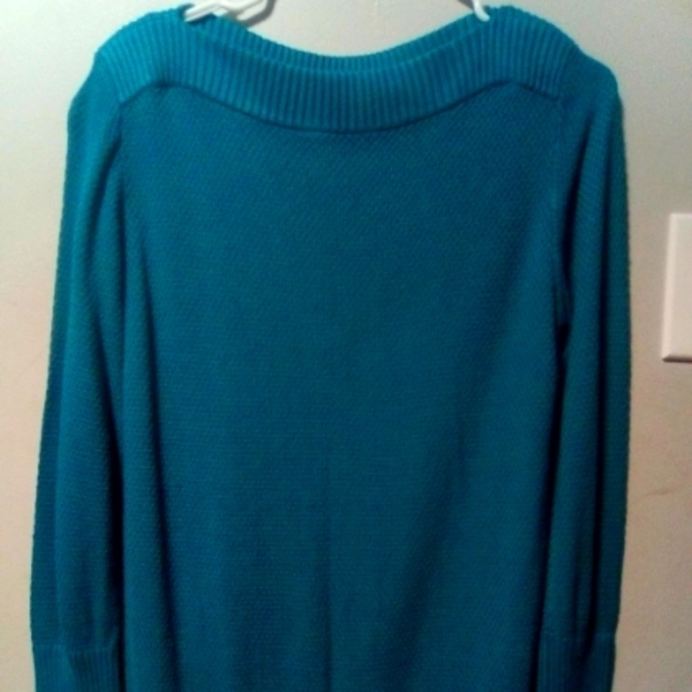 BANANA republic boat neck blue sweater. Size large